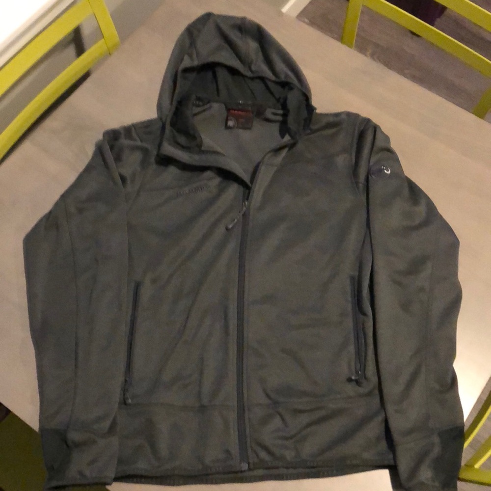 Mammut size large hoody